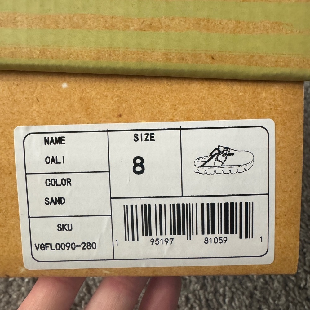 NIB Very G Women's Tan Slip-On WalkingOn Cloud Clogs Size 8 - Picture 5 of 5